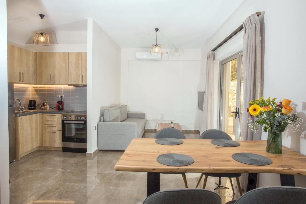 Vardians Villas & Suites Карист Екстер'єр фото
